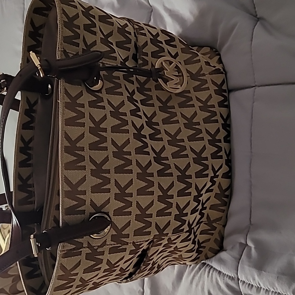 Michael kors bag